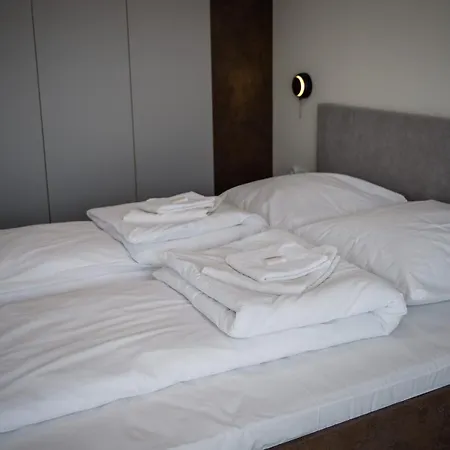 Apartament Rakowicka 15 Old Town Deluxe Wawelofts * Krakow