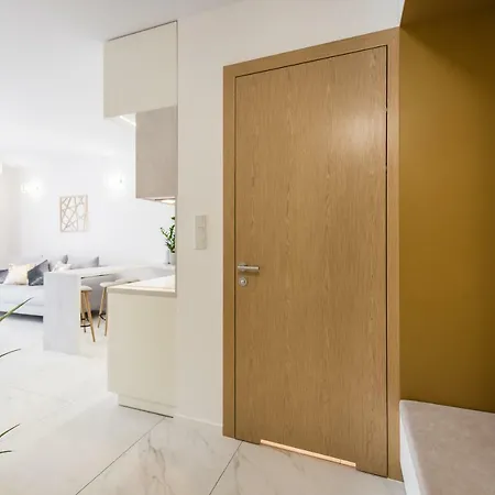 Апартаменты Apartament Rakowicka 15 Old Town Deluxe Wawelofts *